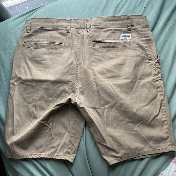 Quiksilver Cotton Chino shorts - Picture 2 of 4